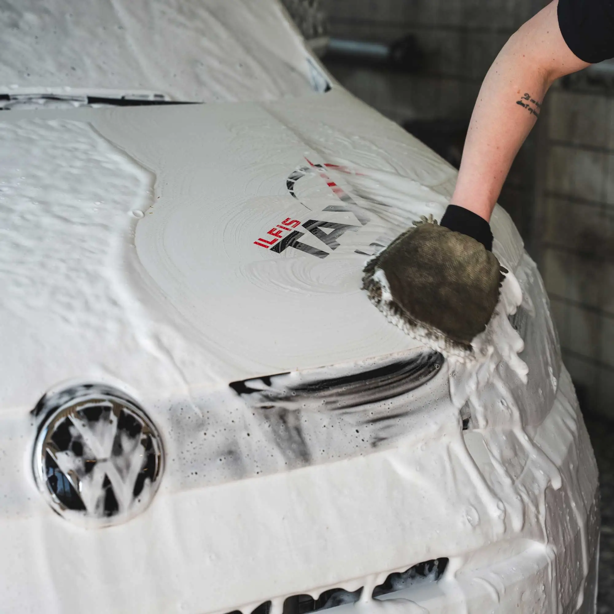 Fahrzeugpflege und Autoaufbereitung bei der Tuningbrüder GmbH in Langnau im Emmental